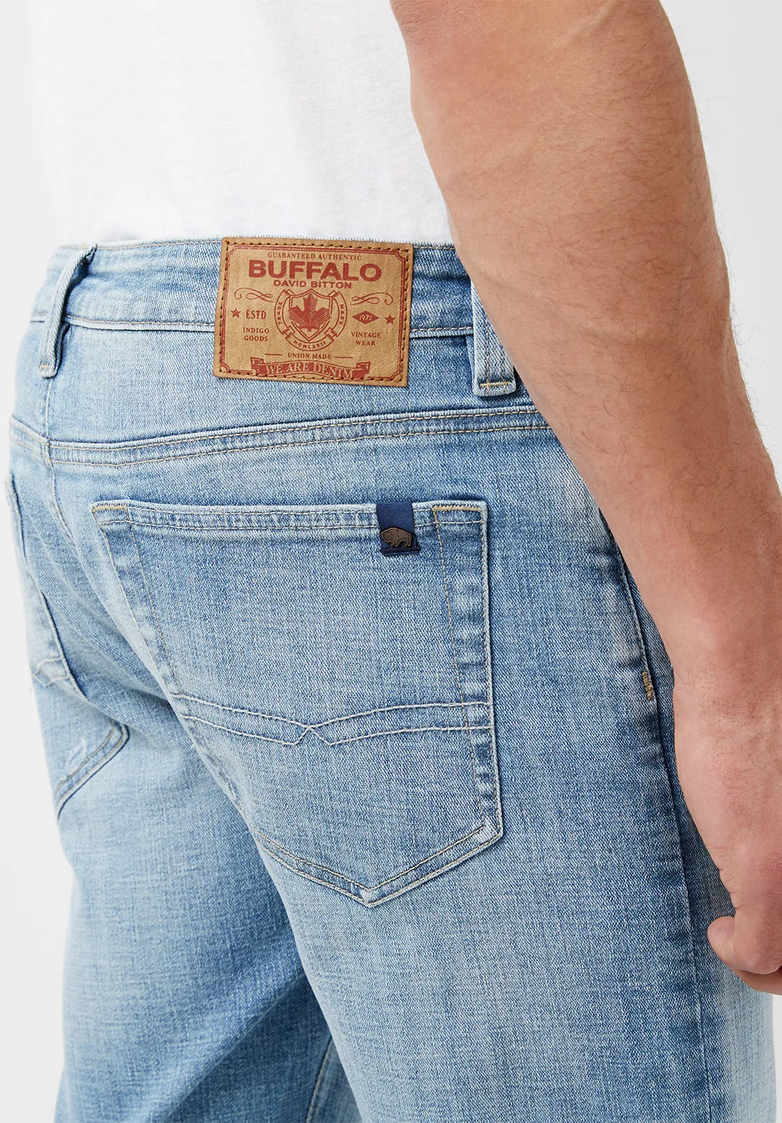Straight Six Men's Jeans in Sanded Light Blue - BM22862